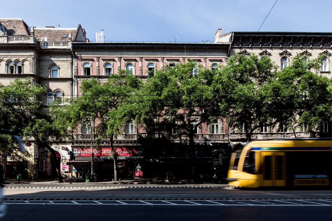 E-52 Apartment In Center Budapešť